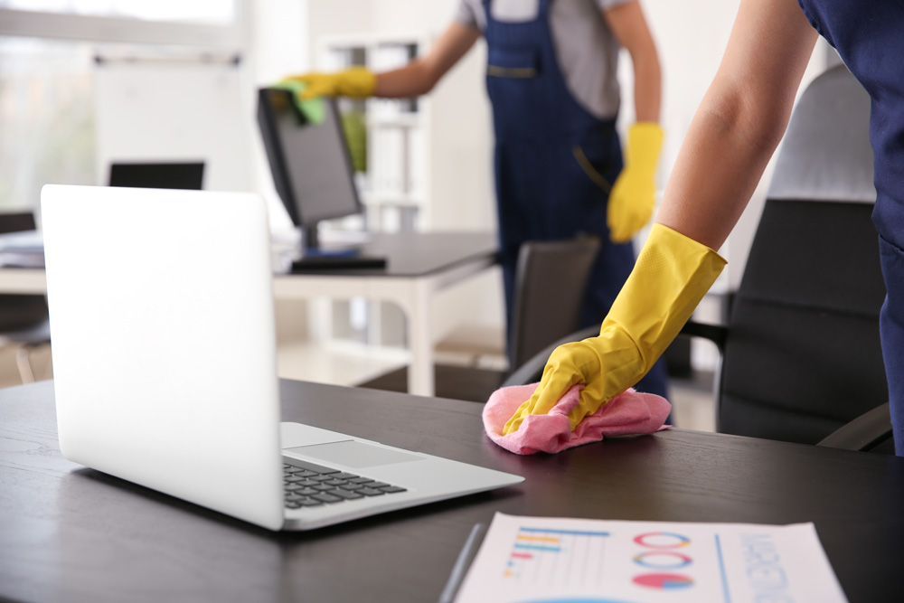 4 Signs It’s Time to Hire Commercial Office Cleaners